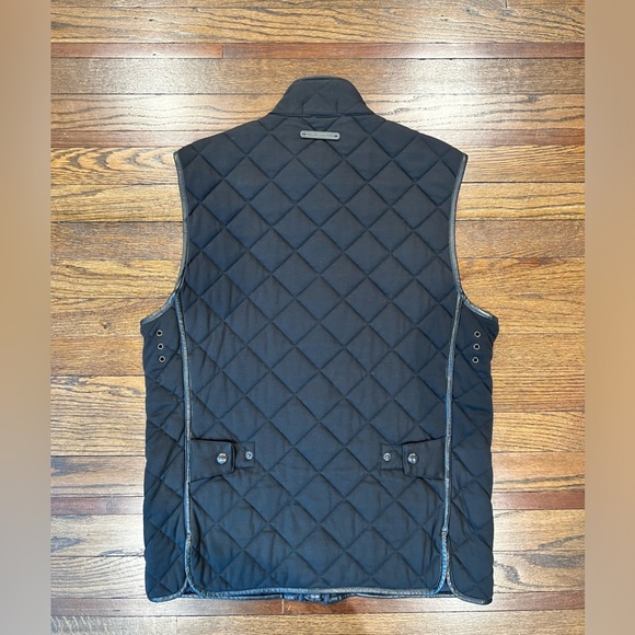 Men’s Vest - Size Medium - Picture 2 of 3